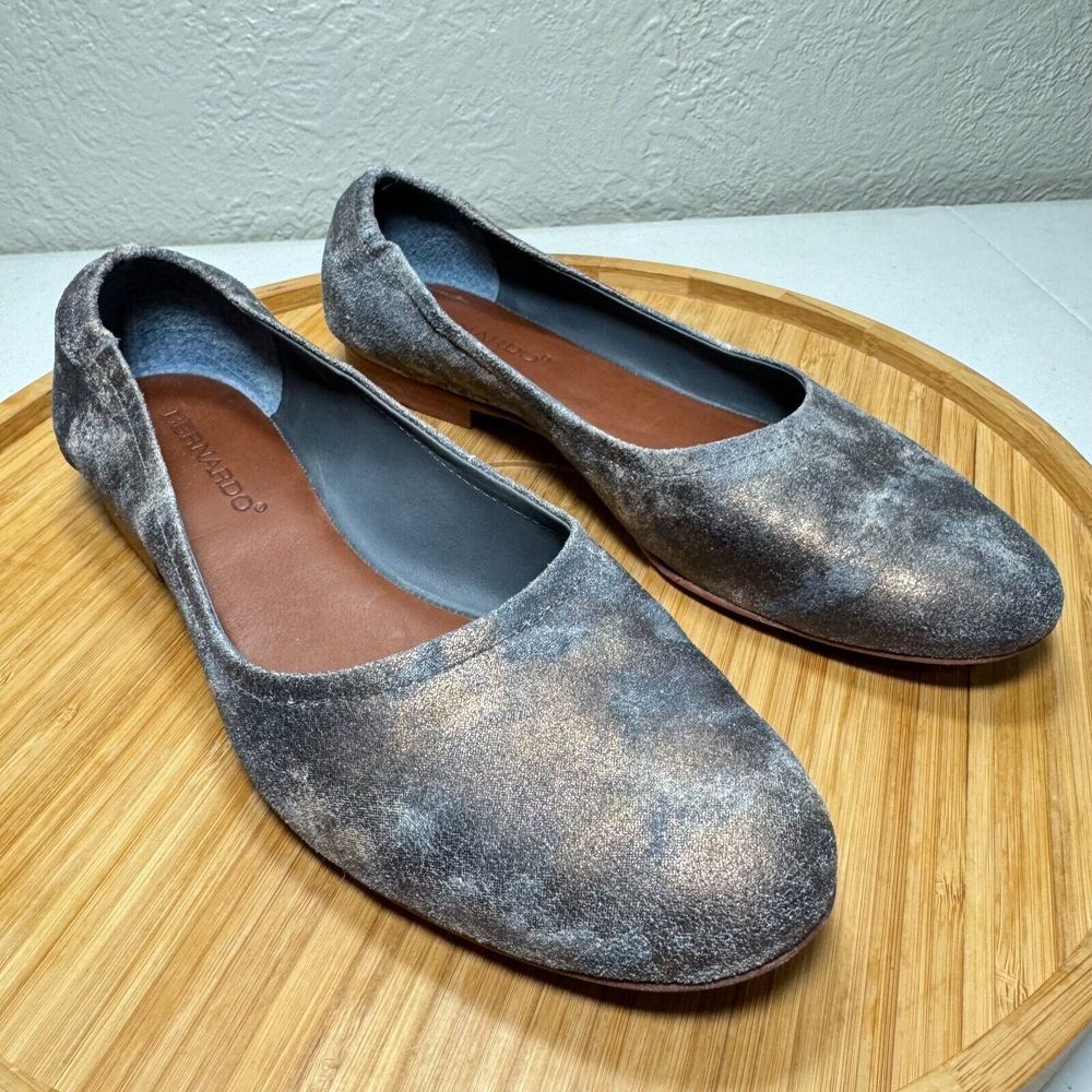 Bernardo Metallic Gray Flats